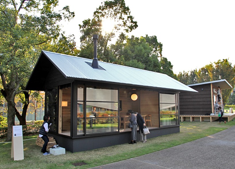 naoto-fukasawa-muji-wooden-hut-tokyo-designboom-01-818x588