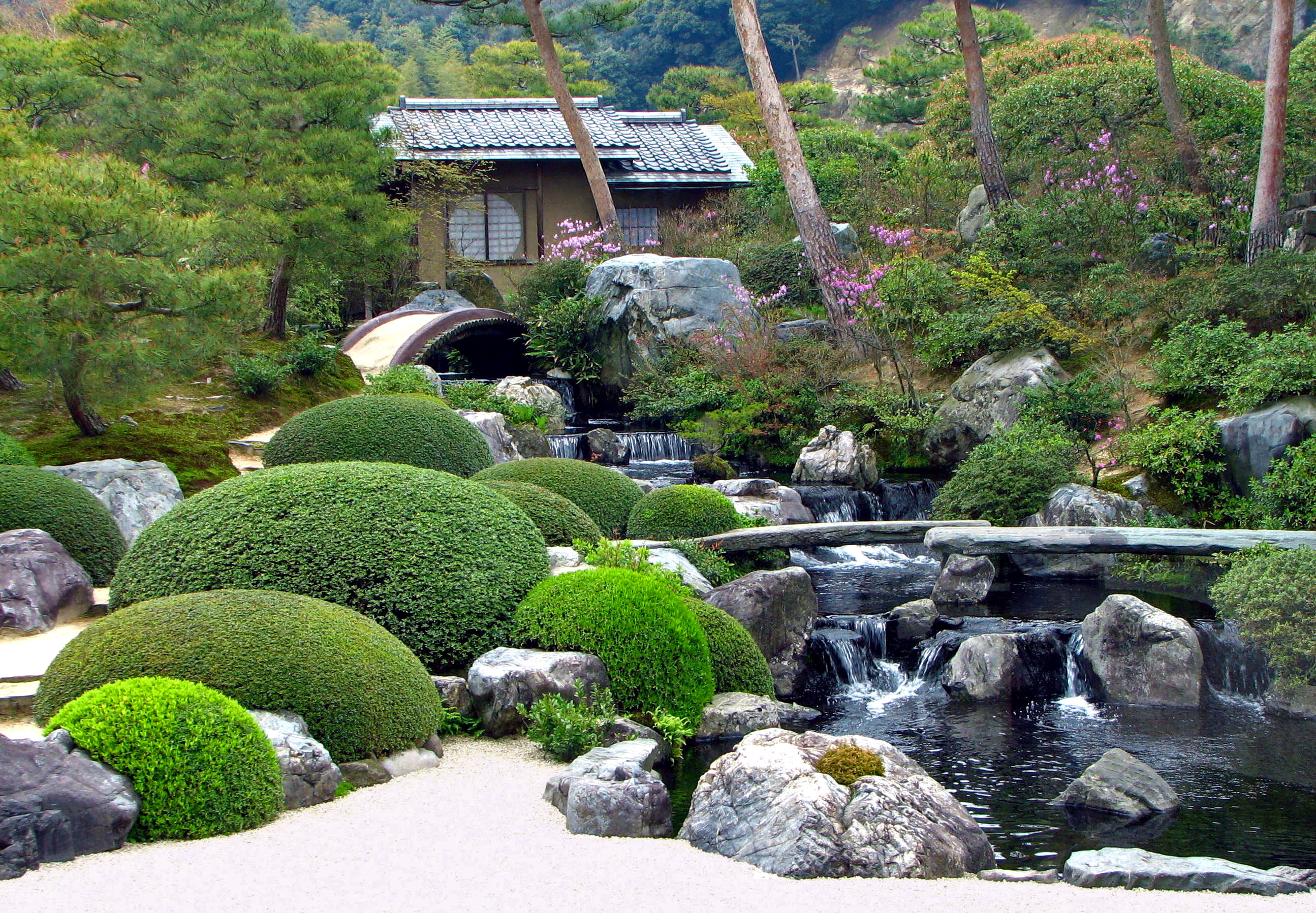 wiki Adachi_Museum_of_Art_Garden_03